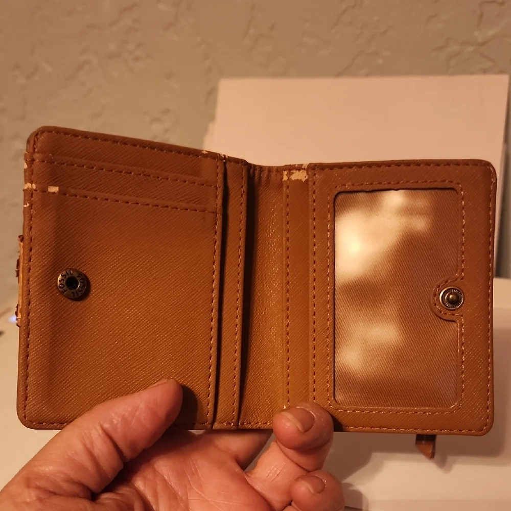 Fossil Cream and Brown Heart Pattern Card Holder